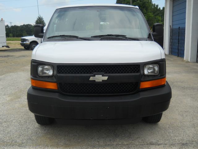 Chevrolet Express 2005 photo 21