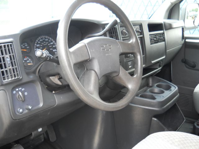 Chevrolet Express 2005 photo 30