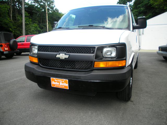 Chevrolet Express 2005 photo 2