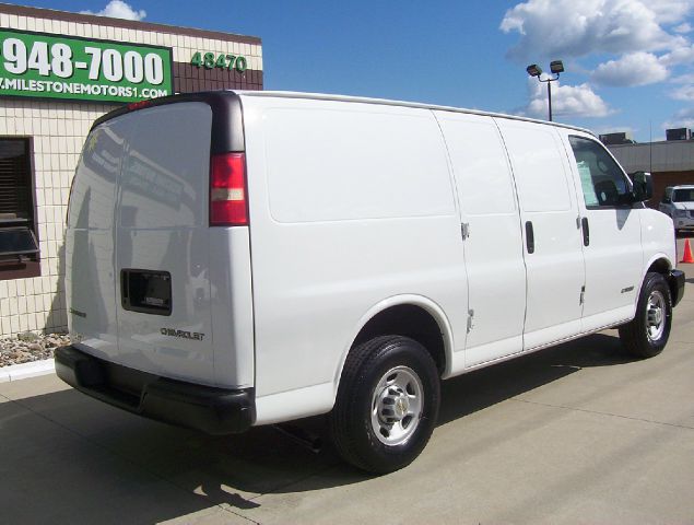 Chevrolet Express 2005 photo 2