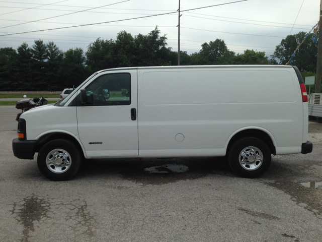 Chevrolet Express 2005 photo 2