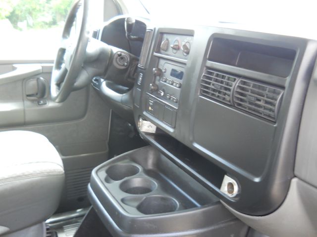 Chevrolet Express 2006 photo 32
