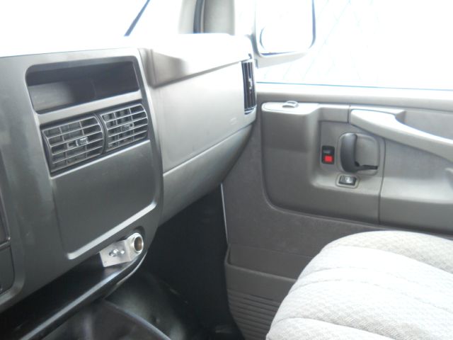 Chevrolet Express 2006 photo 44