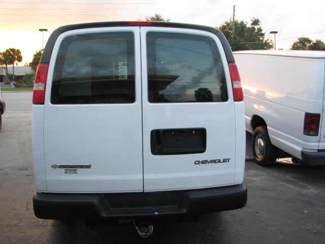 Chevrolet Express 2006 photo 2