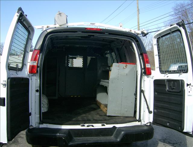 Chevrolet Express LS 4X4 Cargo Van