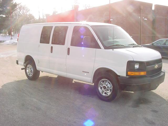 Chevrolet Express 2006 photo 2