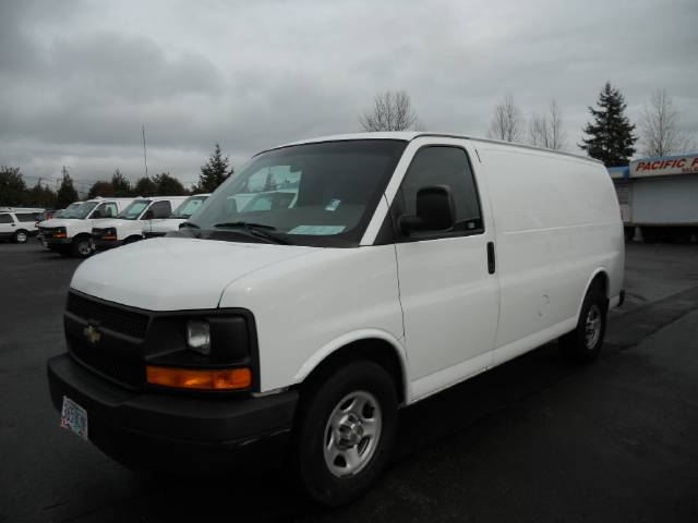 Chevrolet Express Sedan 1.8 S Cargo Van