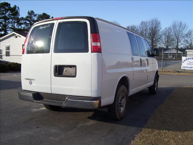Chevrolet Express 2007 photo 2