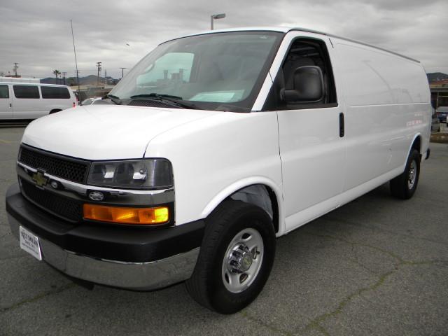 Chevrolet Express Sedan 1.8 S Passenger Van