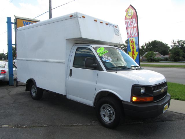 Chevrolet Express Quad Cab Long Bed 2W Passenger Van