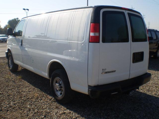 Chevrolet Express 2007 photo 2