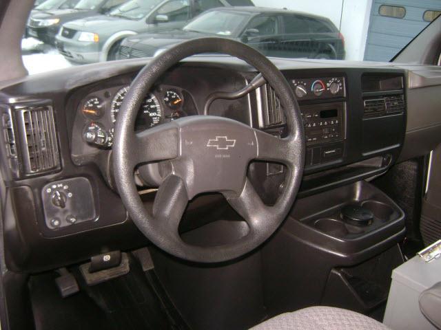 Chevrolet Express 2007 photo 2