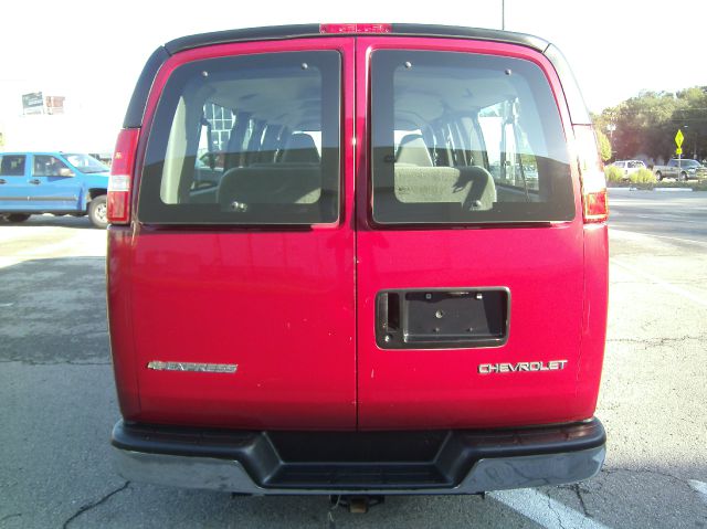 Chevrolet Express 2007 photo 2