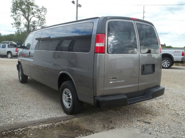 Chevrolet Express 2007 photo 2
