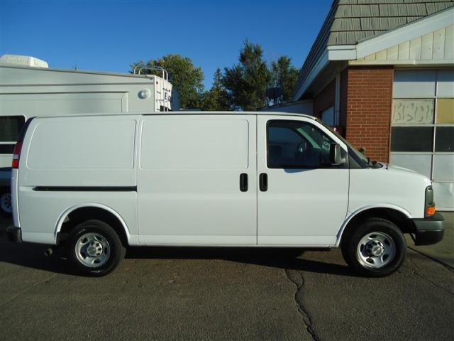 Chevrolet Express Coupe 4D Passenger Van