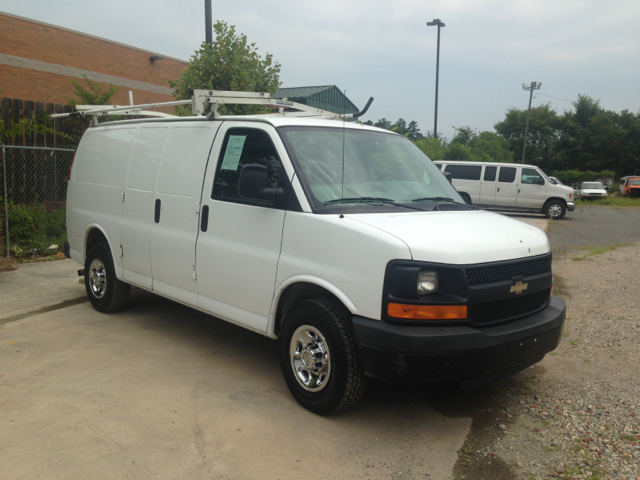 Chevrolet Express Coupe 4D Passenger Van