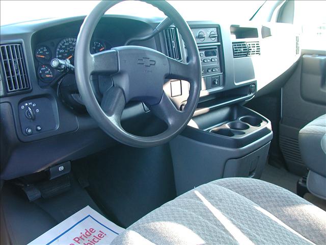 Chevrolet Express 2007 photo 2