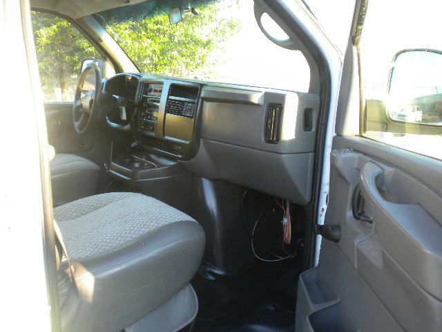 Chevrolet Express 2007 photo 2