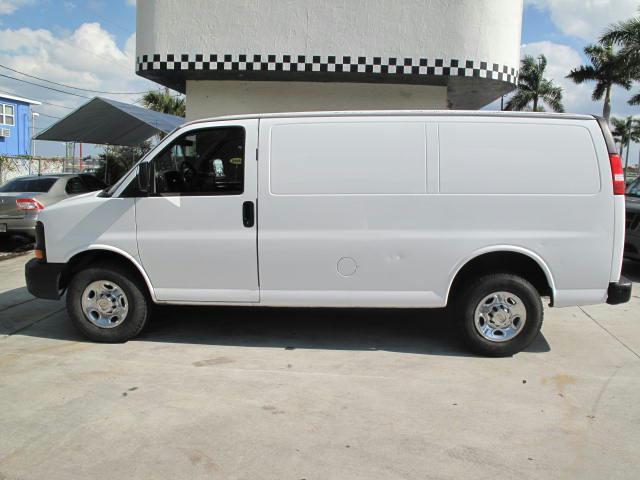 Chevrolet Express 2007 photo 2