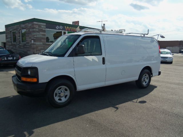 Chevrolet Express 750i 4dr Sdn Cargo Van