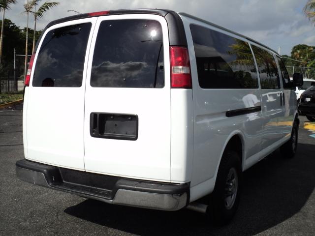 Chevrolet Express 2007 photo 2