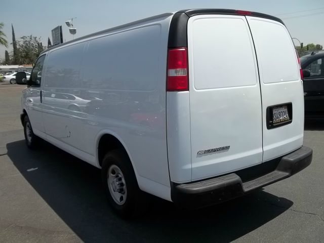 Chevrolet Express Limited 4WD One Owner Leather Passenger Van