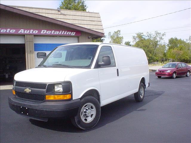 Chevrolet Express Base Passenger Van