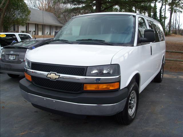 Chevrolet Express Base Passenger Van