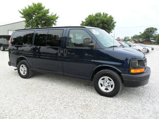 Chevrolet Express CE 1.8 Passenger Van
