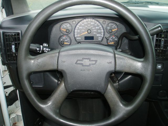 Chevrolet Express 2007 photo 20
