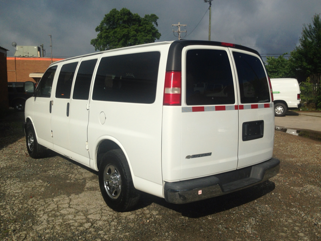 Chevrolet Express 2007 photo 2