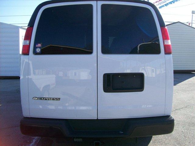 Chevrolet Express 2007 photo 2