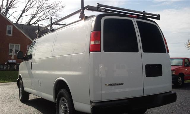 Chevrolet Express 2008 photo 2