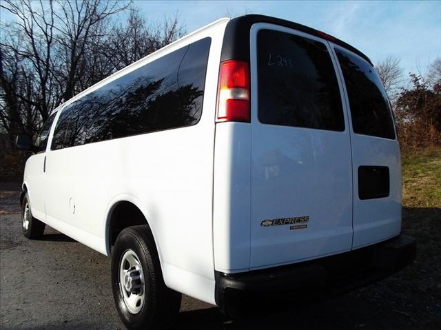 Chevrolet Express 2008 photo 2