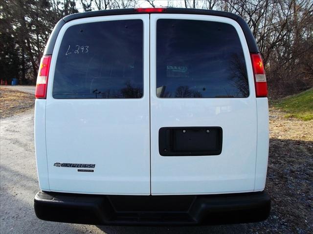 Chevrolet Express 2008 photo 3