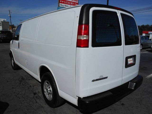 Chevrolet Express 2008 photo 4