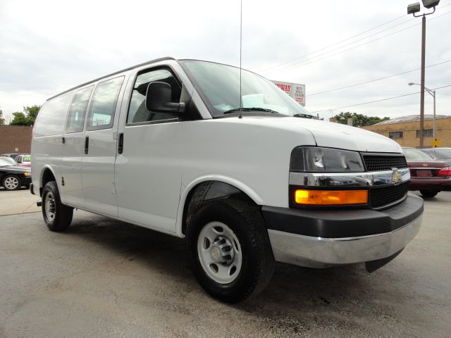 Chevrolet Express Coupe 4D Passenger Van
