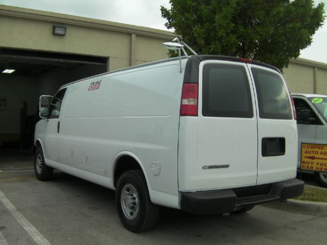 Chevrolet Express 2008 photo 3