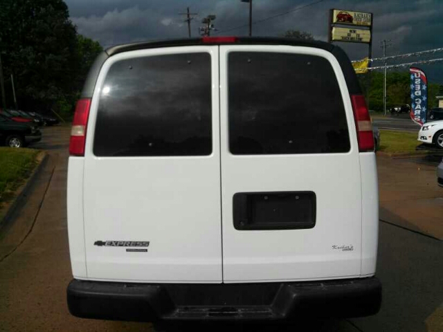 Chevrolet Express 2008 photo 11