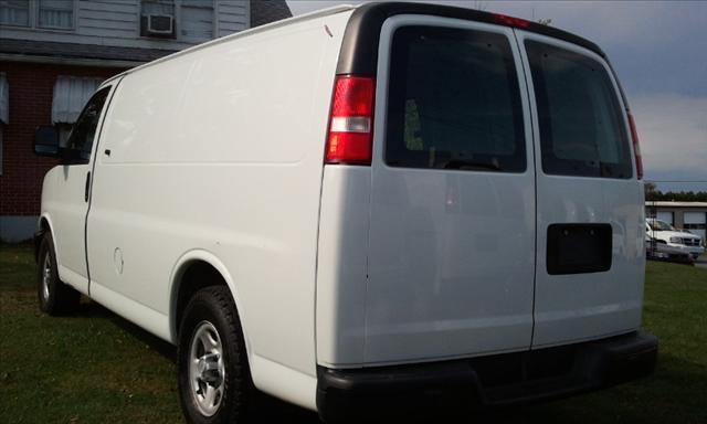 Chevrolet Express 2008 photo 2