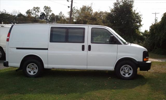 Chevrolet Express 2008 photo 3