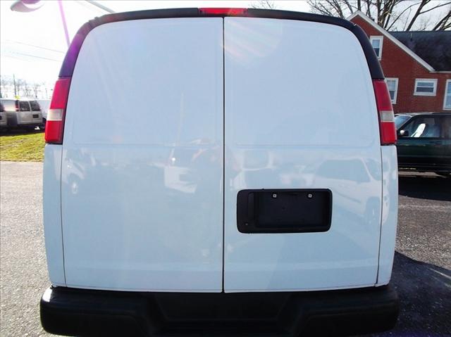 Chevrolet Express 2008 photo 2