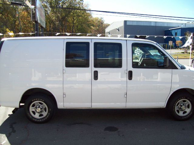 Chevrolet Express 2008 photo 4
