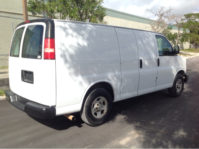 Chevrolet Express 2008 photo 4