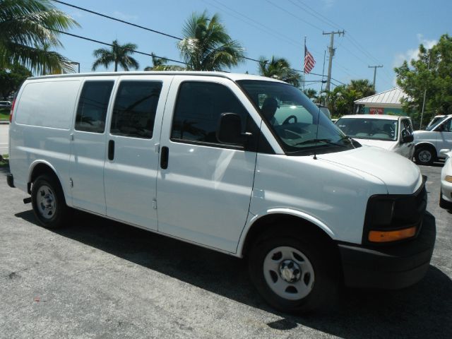 Chevrolet Express 2008 photo 4