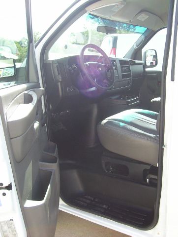 Chevrolet Express REG WB Passenger Van