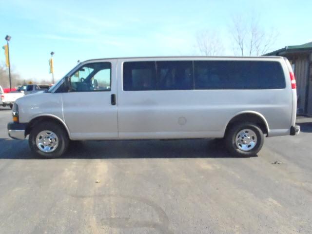 Chevrolet Express 2008 photo 4