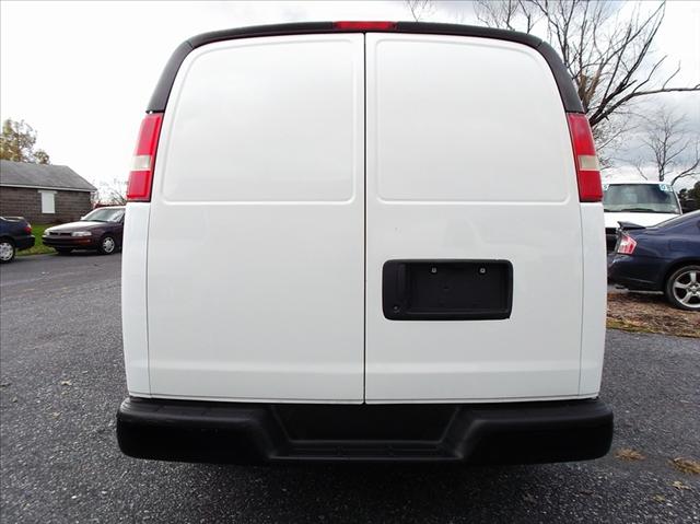 Chevrolet Express 2008 photo 2