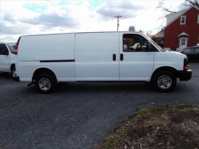 Chevrolet Express 2008 photo 3