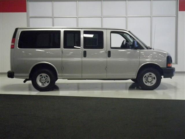 Chevrolet Express 2009 photo 1